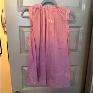 NWT. Women’s ombré shirt, size small.